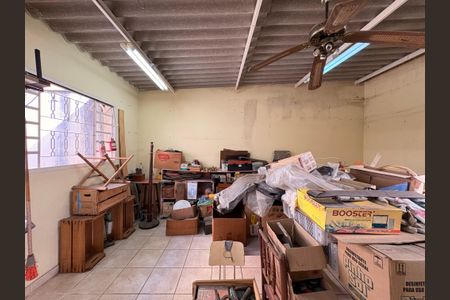 Casa à venda com 360m², 4 quartos e 5 vagasQuarto/ deposito