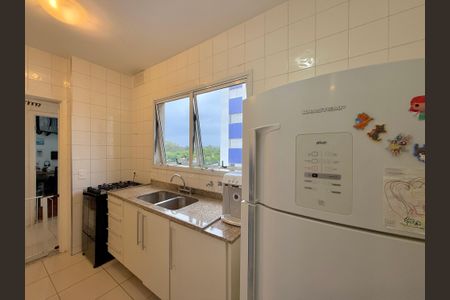 Apartamento para alugar com 115m², 3 quartos e 3 vagas Apartamento para alugar com 115m², 3 quartos e 3 vagasCozinha