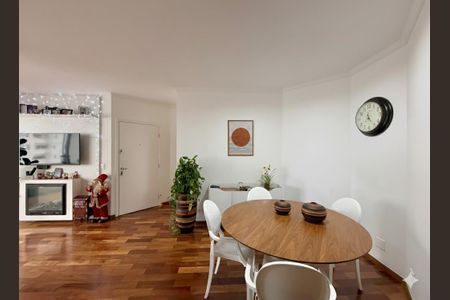 Apartamento para alugar com 115m², 3 quartos e 3 vagas Apartamento para alugar com 115m², 3 quartos e 3 vagasSala