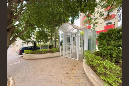 Apartamento para alugar com 115m², 3 quartos e 3 vagas Apartamento para alugar com 115m², 3 quartos e 3 vagasFachada