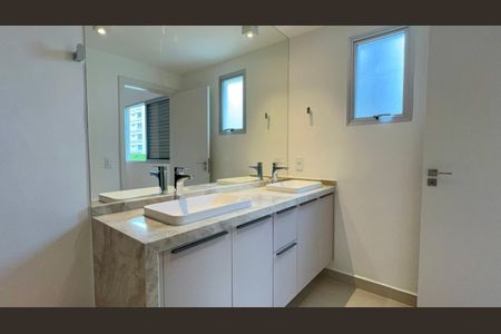 Apartamento à venda com 96m², 2 quartos e 1 vagaBanheiro da Suíte