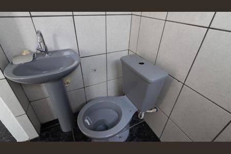 Banheiro da Suíte de casa para alugar com 1 quarto, 34m² em Vila Buenos Aires, São Paulo