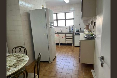 Apartamento à venda com 142m², 4 quartos e 2 vagas