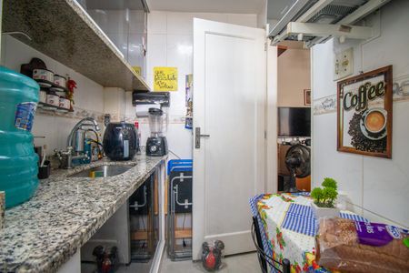 Apartamento à venda com 28m², 1 quarto e 1 vaga Apartamento à venda com 28m², 1 quarto e 1 vagaCozinha