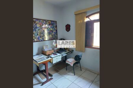 Casa à venda com 3 quartos, 250m² em Adalgisa, São Paulo