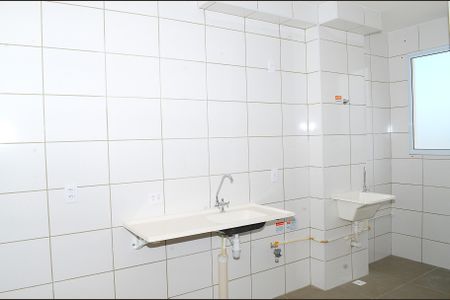 Apartamento para alugar com 41m², 2 quartos e 1 vagaCozinha e Área de Serviço