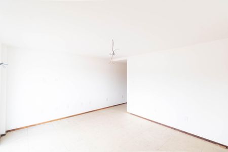 Apartamento para alugar com 80m², 2 quartos e 1 vagaSala