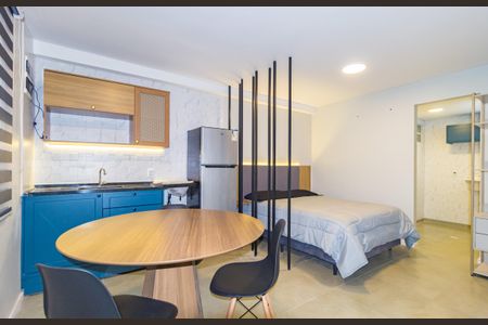 Cozinha de apartamento à venda com 1 quarto, 25m² em Vila Prudente, São Paulo
