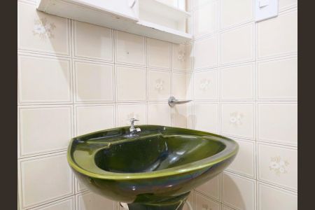 Casa para alugar com 40m², 1 quarto e sem vaga Casa para alugar com 40m², 1 quarto e sem vagaBanheiro Social