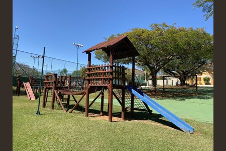 Casa de condomínio à venda com 455m², 4 quartos e 4 vagas