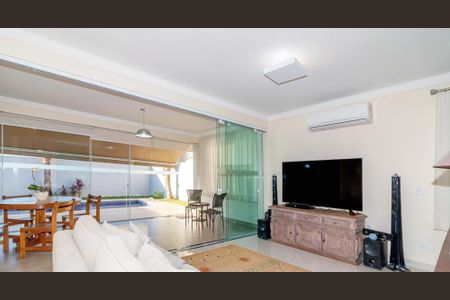 Casa de Condomínio à venda com 3 quartos, 284m² em Swiss Park, Campinas