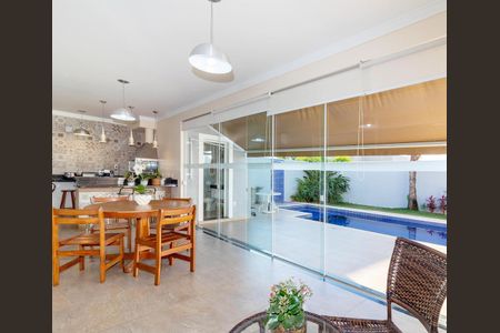 Casa de Condomínio à venda com 3 quartos, 284m² em Swiss Park, Campinas