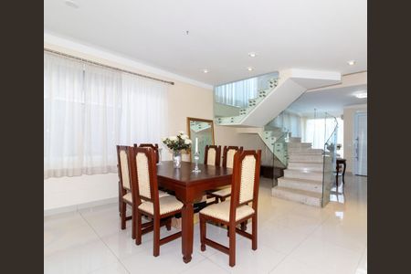 Casa de Condomínio à venda com 3 quartos, 284m² em Swiss Park, Campinas