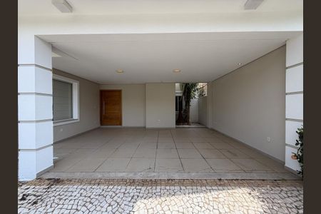 Casa de condomínio à venda com 258m², 4 quartos e 4 vagas