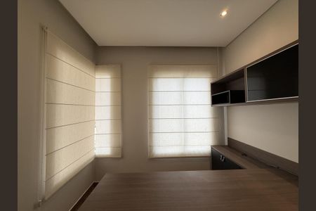 Casa de condomínio à venda com 258m², 4 quartos e 4 vagas