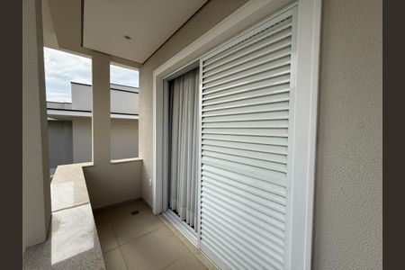 Casa de condomínio à venda com 258m², 4 quartos e 4 vagas