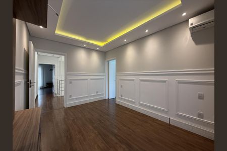 Casa de condomínio à venda com 258m², 4 quartos e 4 vagas