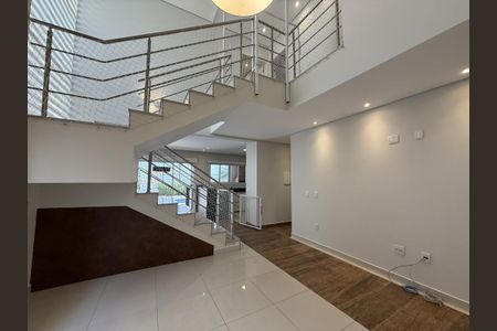 Casa de condomínio à venda com 258m², 4 quartos e 4 vagas