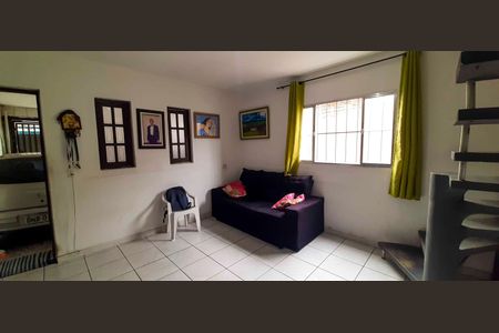 Casa à venda com 140m², 6 quartos e 2 vagas