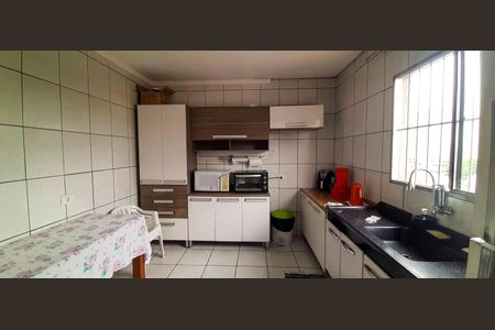 Casa à venda com 140m², 6 quartos e 2 vagas
