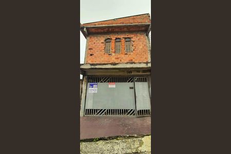 Casa à venda com 140m², 6 quartos e 2 vagas Casa à venda com 140m², 6 quartos e 2 vagasFachada da Casa