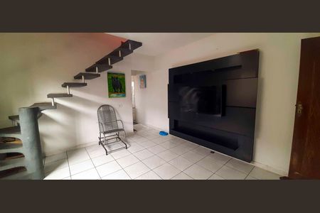Casa à venda com 140m², 6 quartos e 2 vagas