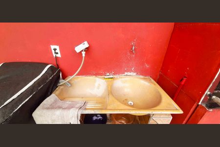 Casa à venda com 140m², 6 quartos e 2 vagas