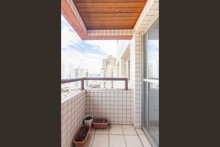 Sacada de apartamento à venda com 2 quartos, 55m² em Centro, Osasco