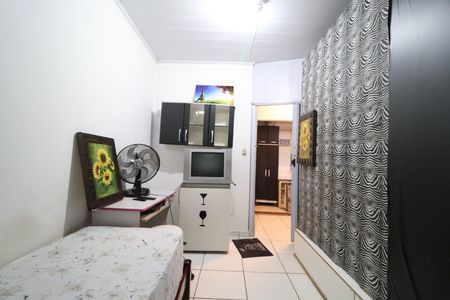 Quarto de kitnet/studio para alugar com 1 quarto, 18m² em Martins, Uberlândia
