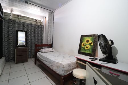 Quarto de kitnet/studio para alugar com 1 quarto, 18m² em Martins, Uberlândia
