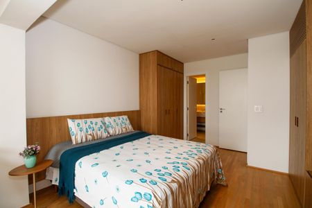 Suíte de apartamento para alugar com 1 quarto, 75m² em Pinheiros, São Paulo