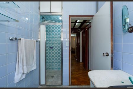 Apartamento à venda com 102m², 2 quartos e 2 vagasBANHEIRO