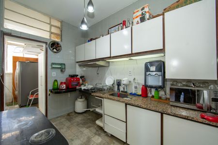 Apartamento à venda com 102m², 2 quartos e 2 vagasCOZINHA
