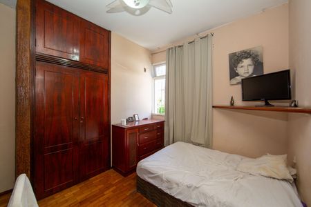 Apartamento à venda com 102m², 2 quartos e 2 vagasQUARTO2