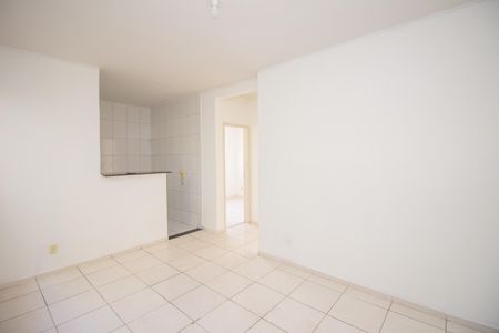 Sala de apartamento para alugar com 2 quartos, 45m² em Vila Cristina, Contagem