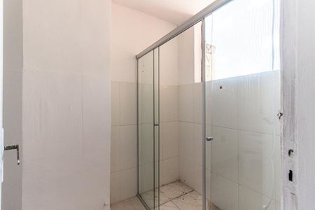 Banheiro de kitnet/studio à venda com 1 quarto, 30m² em Santa Ifigênia, São Paulo