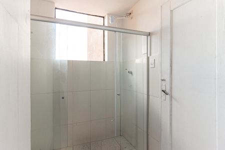 Banheiro de kitnet/studio à venda com 1 quarto, 30m² em Santa Ifigênia, São Paulo