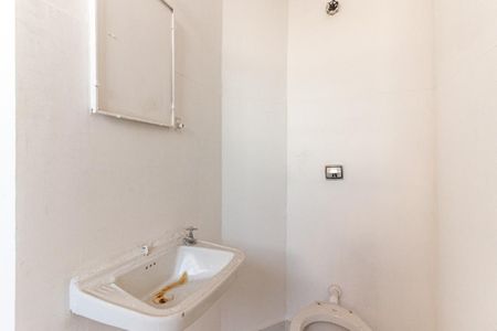 Banheiro de kitnet/studio à venda com 1 quarto, 30m² em Santa Ifigênia, São Paulo