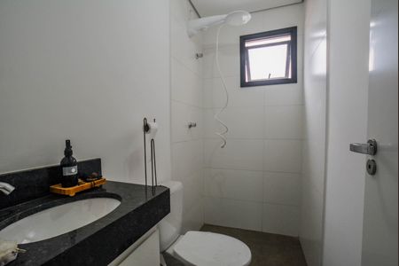 Apartamento para alugar com 106m², 2 quartos e 2 vagas Apartamento para alugar com 106m², 2 quartos e 2 vagasBanheiro da Suíte