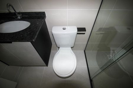 Apartamento para alugar com 64m², 2 quartos e 2 vagas Apartamento para alugar com 64m², 2 quartos e 2 vagasBanheiro