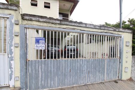 Casa para alugar com 125m², 2 quartos e sem vaga Casa para alugar com 125m², 2 quartos e sem vagaFachada