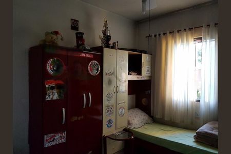 Casa à venda com 3 quartos, 132m² em Vila Cavaton, São Paulo