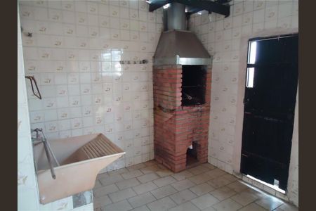 Casa à venda com 195m², 5 quartos e 2 vagas