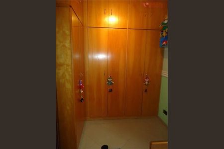 Casa à venda com 3 quartos, 180m² em Vila Mangalot, São Paulo