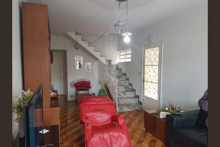 Casa à venda com 169m², 3 quartos e 2 vagas