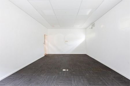 Casa à venda com 10 quartos, 330m² em Jardim das Acacias, São Paulo