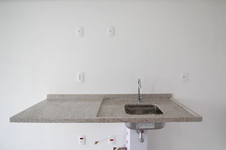 Cozinha de kitnet/studio à venda com 1 quarto, 28m² em Moema, São Paulo