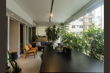 Apartamento à venda com 81m², 2 quartos e 2 vagas Apartamento à venda com 81m², 2 quartos e 2 vagasVaranda gourmet