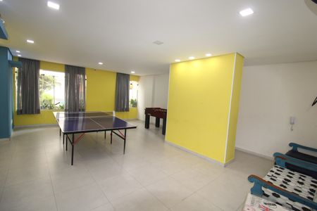 Apartamento à venda com 72m², 2 quartos e 1 vagaÁrea Comum