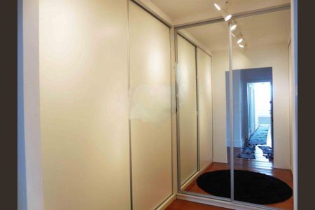 Casa à venda com 789m², 5 quartos e 6 vagas